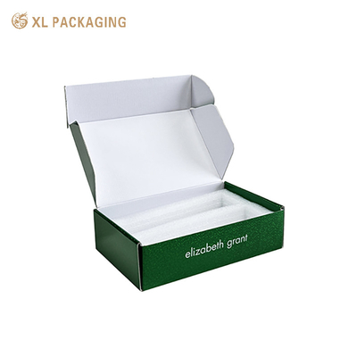 comprare Scatole per la spedizione di abbigliamento personalizzate imballaggi postali ondulati personalizzati Materiale ecologico Disegno leggero Ordine in blocco Sconti Perfetti per marchi di moda Boutique Spedizione sostenibile online manufacture