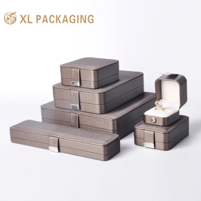 comprare Scatola regalo personalizzata XL per imballaggio, confezione di gioielli di lusso in pelle PU, scatola per gioielli in similpelle PU per collana, bracciale, orecchini fabbricazione online