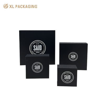 acquistare Scatola di cioccolato a chiusura magnetica a logo personalizzato con carta a tessitura di lino e inserto multi-slot a taglio stampato per imballaggi premium di sigari fabbricazione online