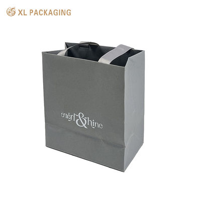 comprare Luxury Custom Christmas Gift Eco Friendly Reusable Shopping Bag con maniglie a nastro rinforzato in colori Pantone personalizzati fabbricazione online