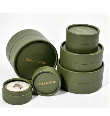 comprare Scatola di gioielli in cartone con coperchio ribaltabile magnetico e logo personalizzato XL Packaging per braccialetti, anelli, orecchini e collane fabbricazione online
