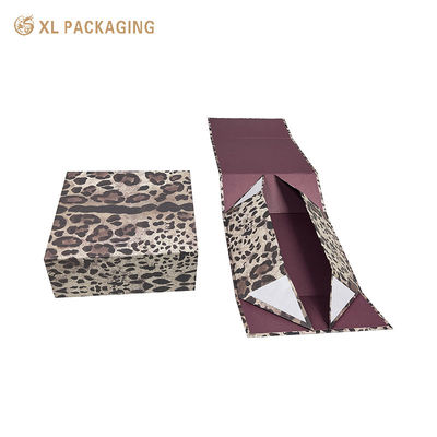 Confezione regalo pieghevole magnetica di lusso leopardata per borse. Scatola di spedizione flat pack