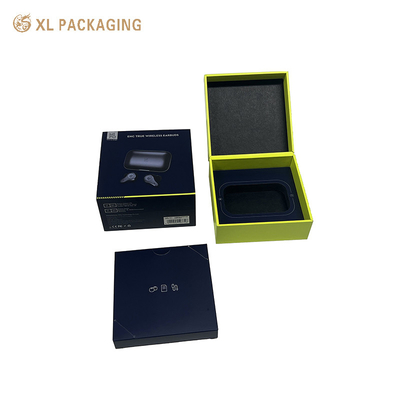 Scatola di imballaggio per auricolari in carta nera rigida Scatola per auricolari a prova di urti per auricolari bluetooth mobile con chiusura magnetica Inserta schiuma lucente Laminazione Disegno elegante per auricolari wireless Regali tecnologici