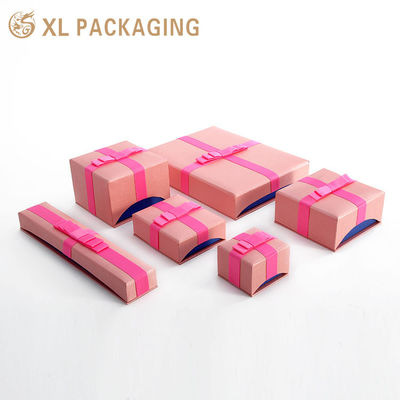 Set di scatole per gioielli con coperchio e base rosa, carta speciale da 120 g/m², stampa personalizzata del logo per il confezionamento di gioielli
