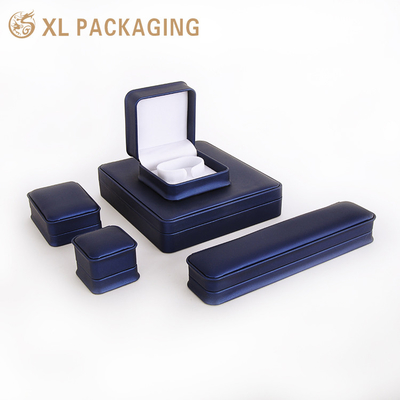 XL Packaging Fabbrica di scatole per imballaggio personalizzate Scatola regalo di lusso Scatole per gioielli Logo personalizzato Strisce Bracciale Collana Confezione per scatole di gioielli