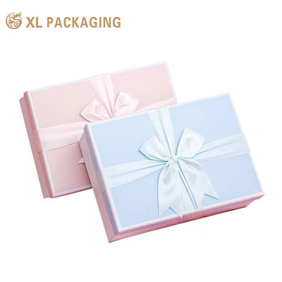 Scatola per imballaggio di cioccolatini in carta speciale opaca Macaron con fiocco in raso 3D legato a mano e struttura rigida con coperchio e base