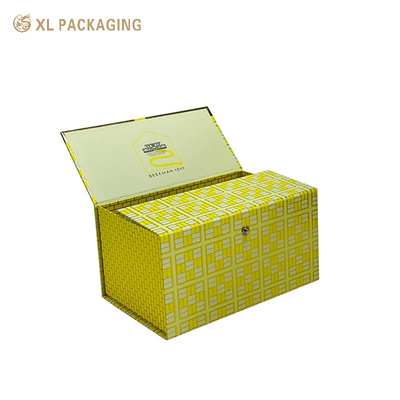 Scatola di imballaggio per regali a doppia porta in giallo con chiusura a bottone metallico e timbro in foglio per occasioni speciali
