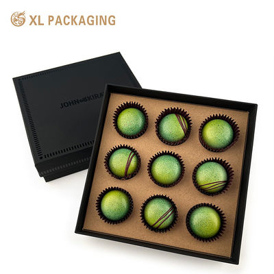 Custom Soft Touch Rigid 9pcs Eco-friendly Chocolate Gift Box con nastro per imballaggi natalizi